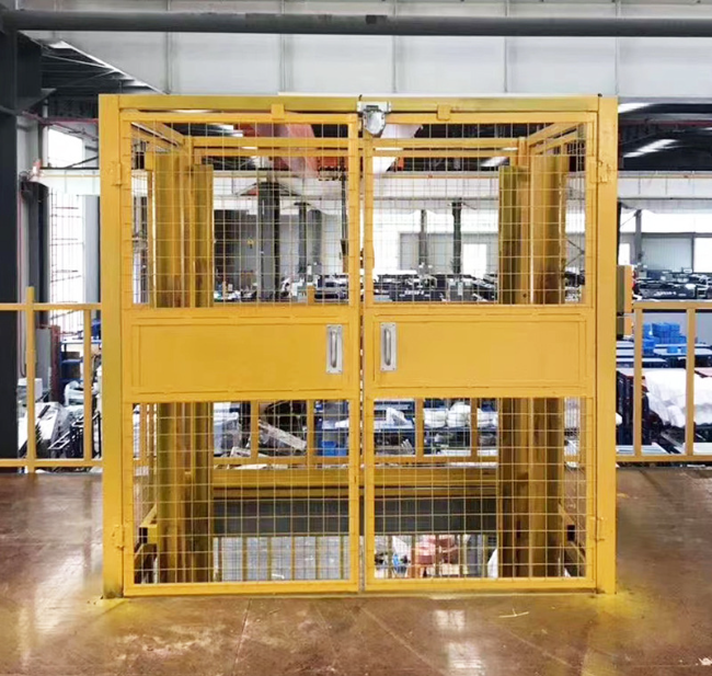 深圳智能导轨式升降机亮相