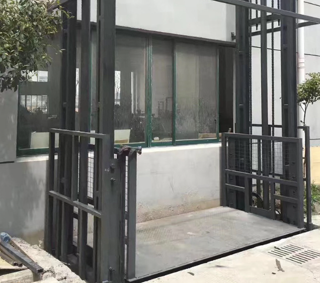 深圳导轨式施工升降机助力民生工程提速增效